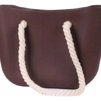 Bolso Playero Rojo De Goma Eva Con Asas De Soga Marrón